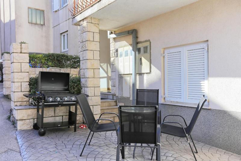 Two-Bedroom Apartment with Terrace image 3
