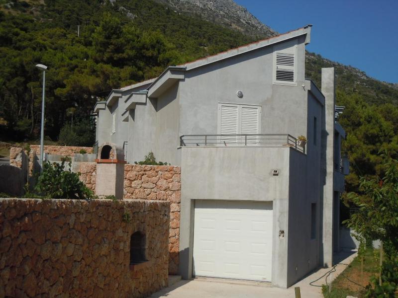 Apartment Sveta Nedilja 13753d - image 1