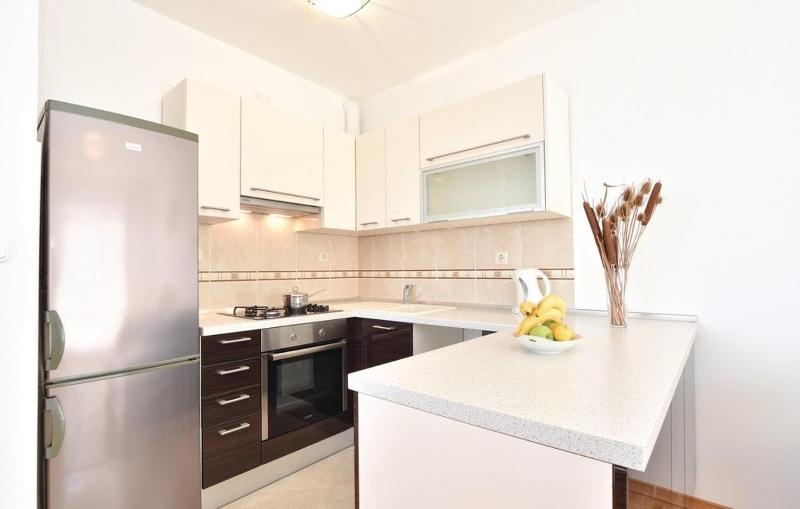Family friendly apartments with a swimming pool Podstrana Split - 13828 - image 22