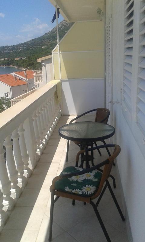 Two-Bedroom Apartment with Balcony and Sea View image 3