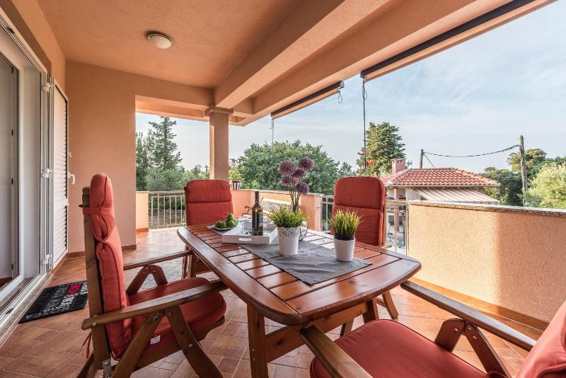 Two-Bedroom Apartment with Terrace image 4