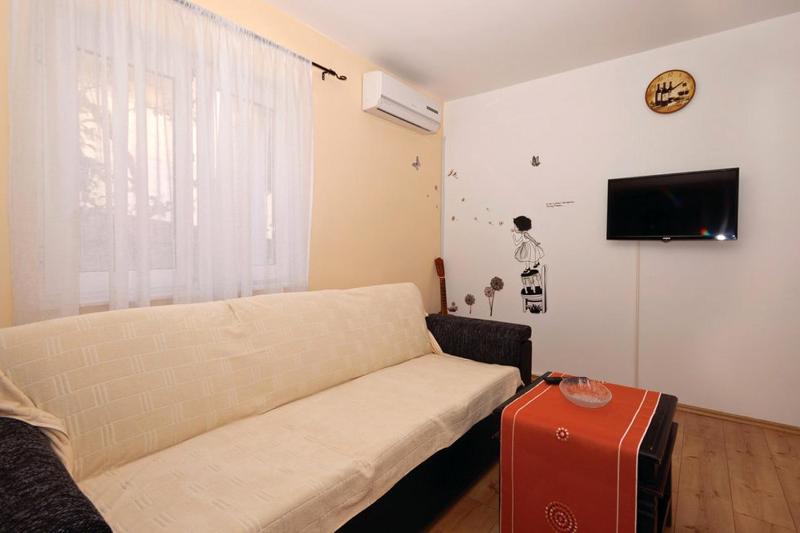 Two-Bedroom Apartment with Terrace image 1