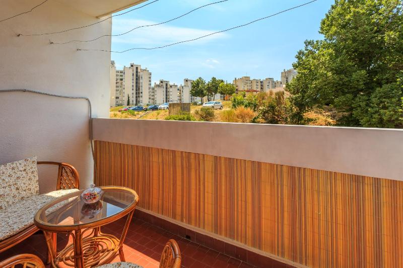 Three-Bedroom Apartment with Balcony image 3