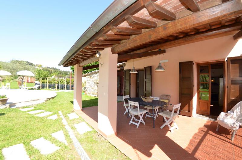 One-Bedroom Holiday Home image 4