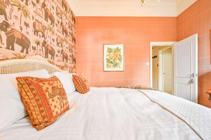 Muntham Luxury Holiday Apartments - image 20