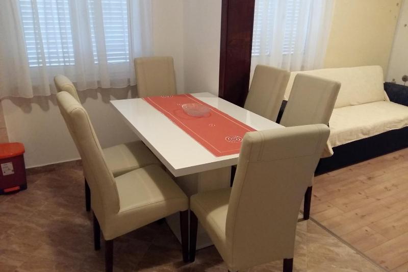 Two-Bedroom Apartment with Terrace image 4
