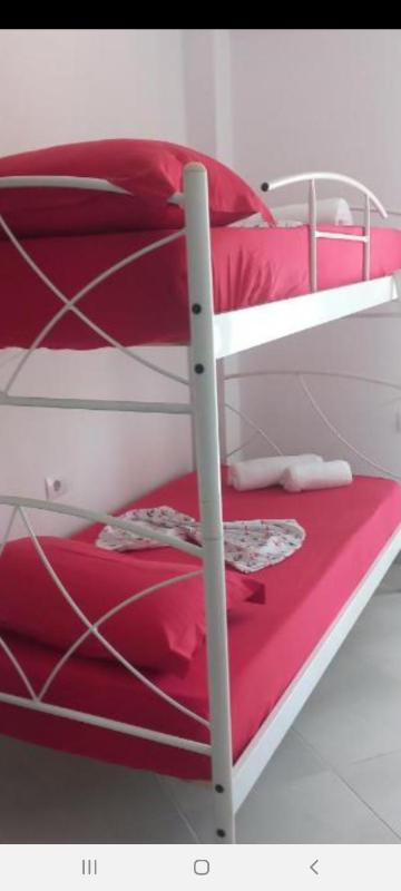 Arjan Dyli Guesthouse - image 11