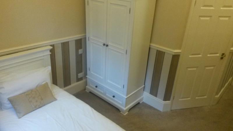 Single Room image 2