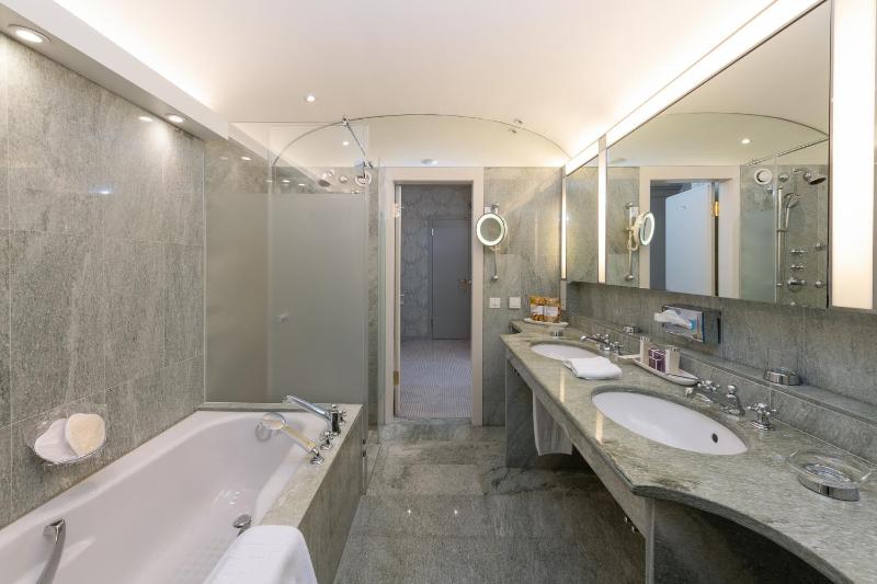 Junior Suite image 3