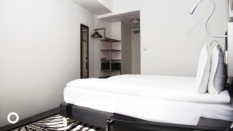 Standard Double or Twin Room image 3