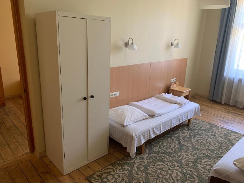 Triple Room with Shared Bathroom image 1