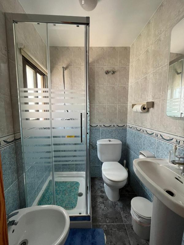 Double or Twin Room with Shared Bathroom image 3