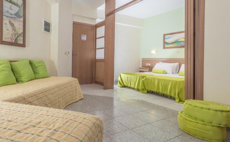 One-Bedroom Apartment with City View image 1