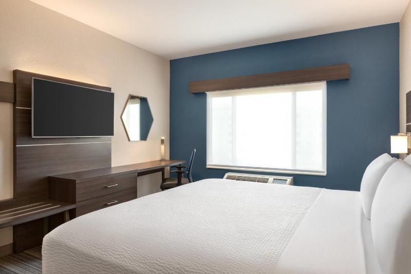 Standard Room image 3