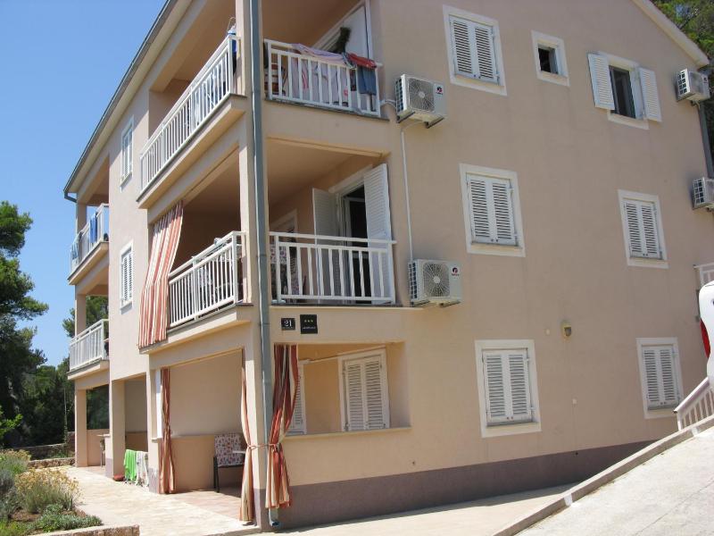 Apartments with parking space Sveta Nedilja Hvar - 14086 - image 14
