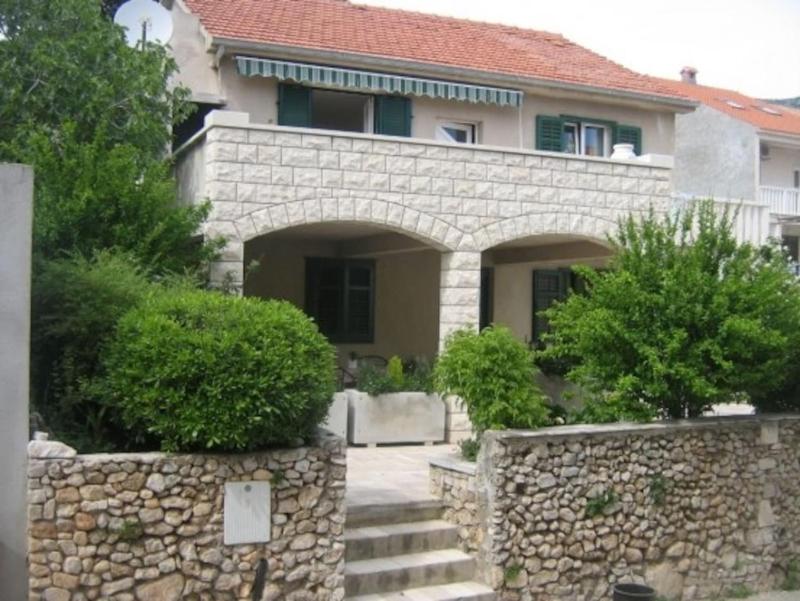 Apartments with parking space Bol Brac - 14124 - image 5
