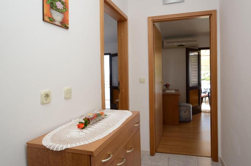 Two-Bedroom Apartment with Terrace and Sea View image 2
