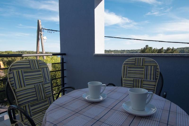 Two-Bedroom Apartment with Terrace and Sea View image 2