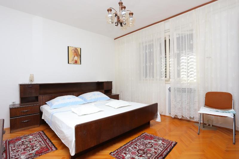 Apartments by the sea Sumpetar Omis - 14450 - image 3