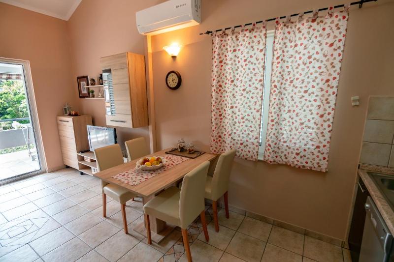 Two-Bedroom Apartment with Terrace image 4