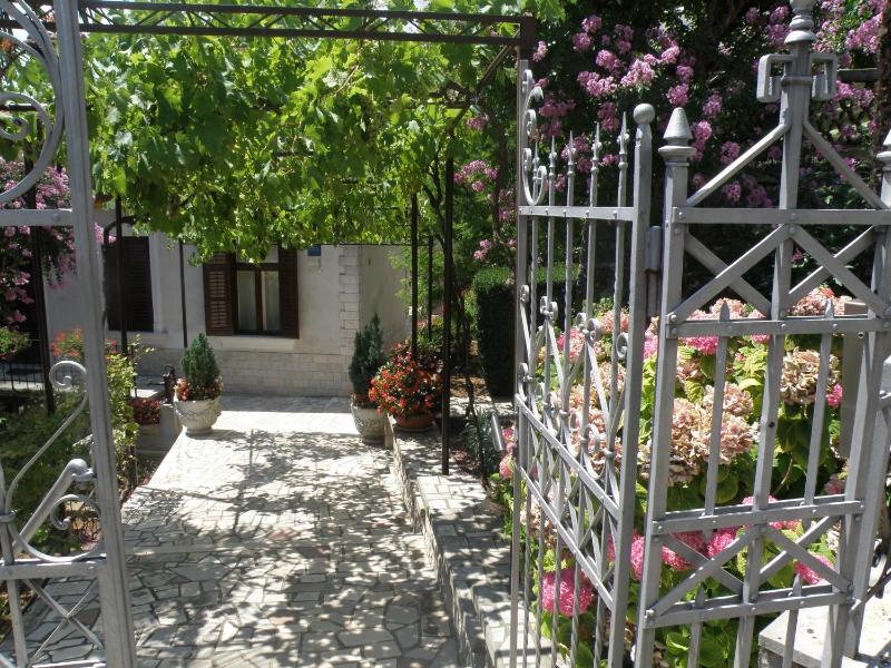 Apartments with a parking space Opatija - 14562 - image 32