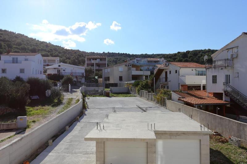 One-Bedroom Apartment with Balcony image 3
