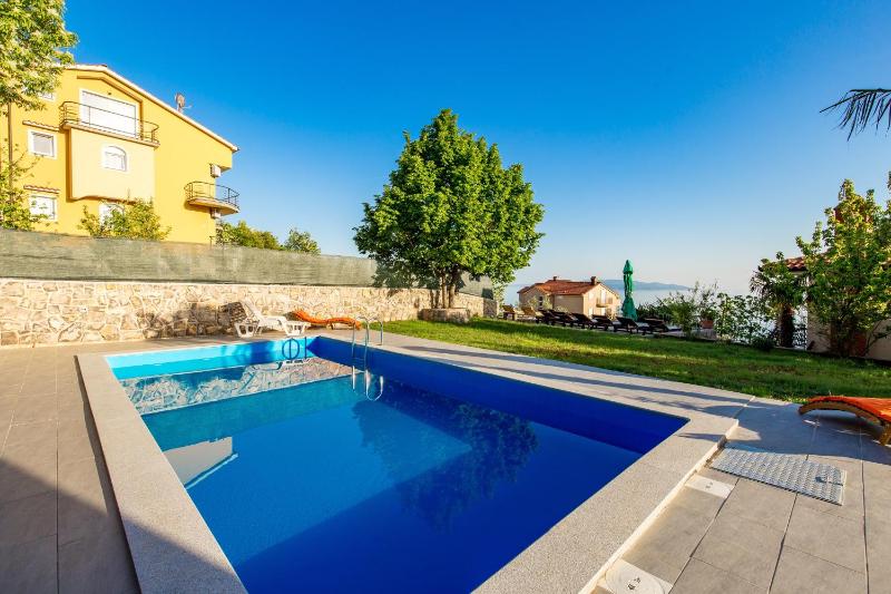 Family-friendly apartments with swimming pool Rijeka - 14294 - image 21