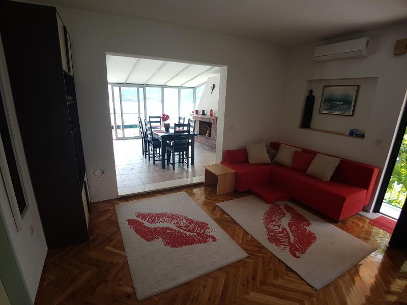 Two-Bedroom Apartment with Terrace and Sea View image 1