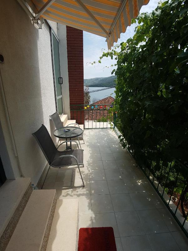 Two-Bedroom Apartment with Terrace and Sea View image 3