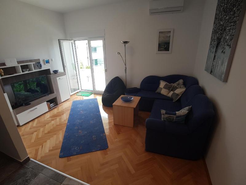 Two-Bedroom Apartment with Terrace and Sea View image 1
