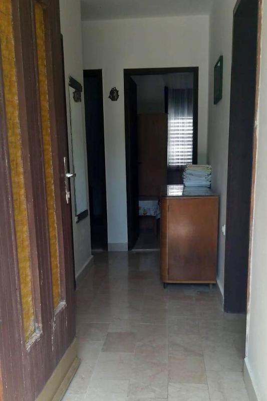 Three-Bedroom Apartment with Terrace and Sea View image 2