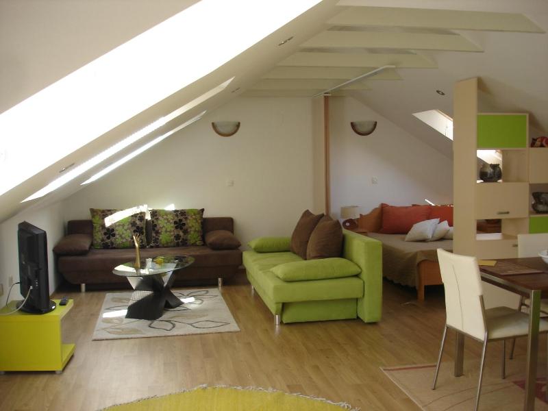 Three-Bedroom Holiday Home  image 1