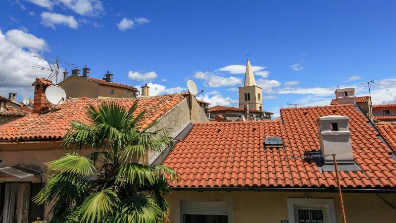 Two-Bedroom Apartment with Balcony image 3