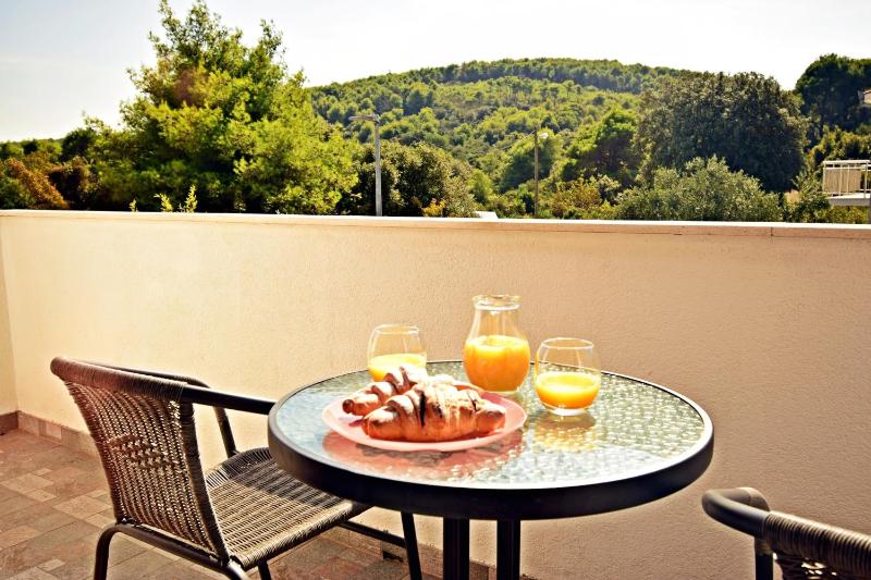 Four-Bedroom Holiday Home image 2