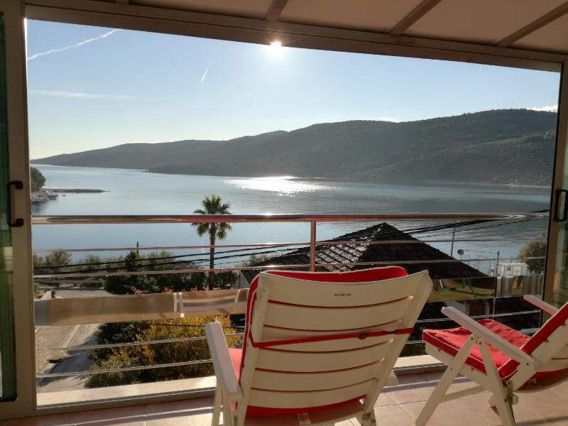 Two-Bedroom Apartment with Terrace and Sea View image 4
