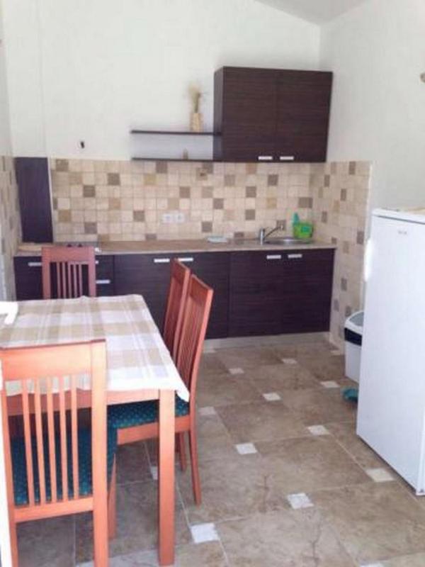 One-Bedroom Apartment with Terrace image 3