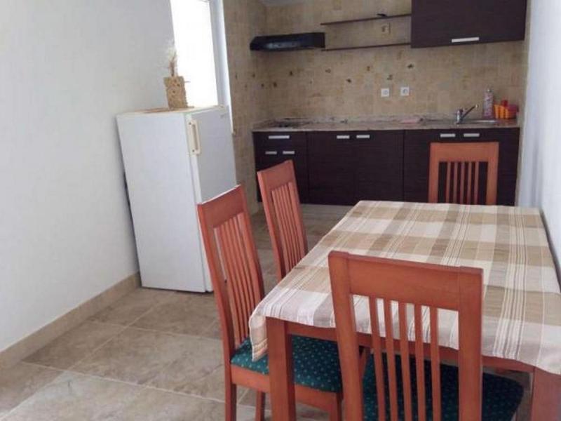 One-Bedroom Apartment with Terrace image 4