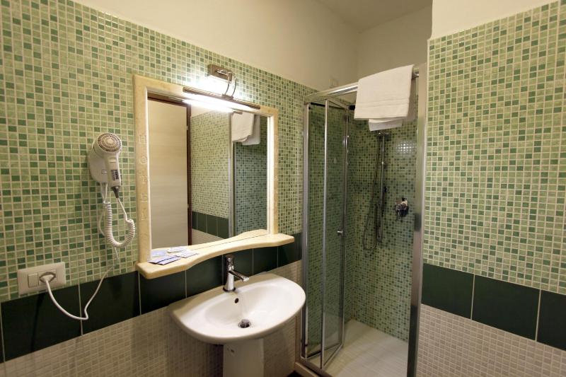 Lux Hotel Durante - image 6