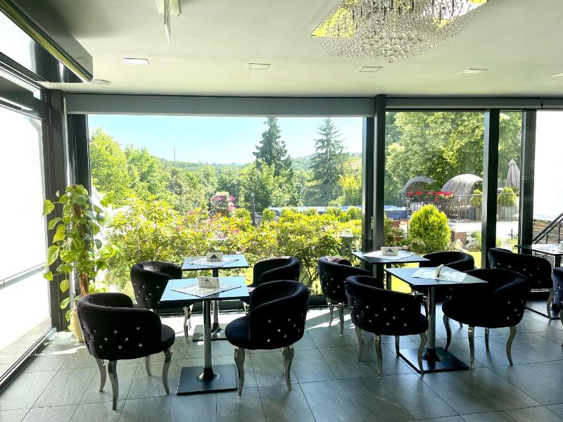 Suite with Terrace image 4