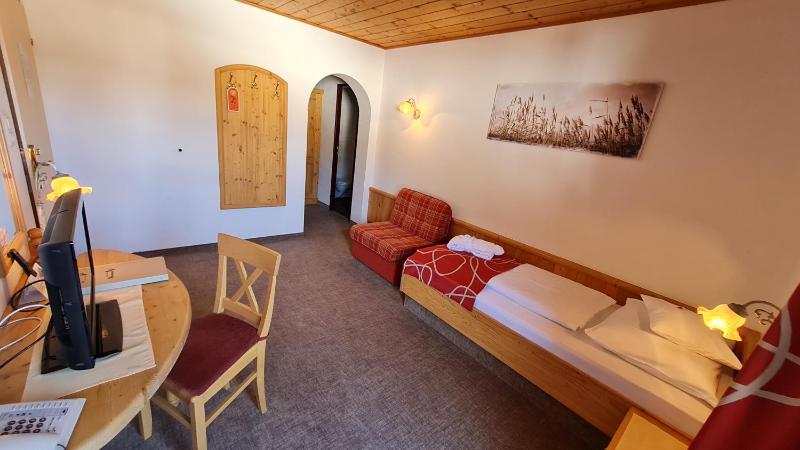 Single Room image 3