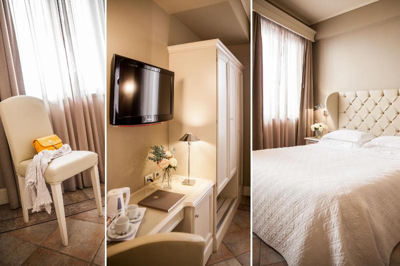 Double or Twin Room with City View image 4