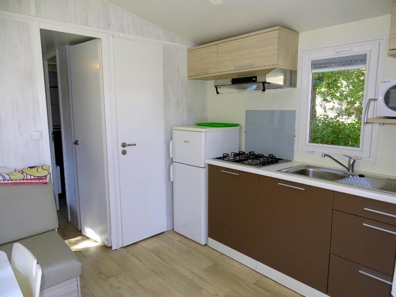One-Bedroom Cottage image 3