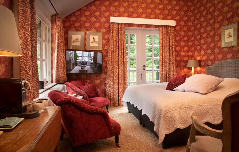 Comfort Room image 3