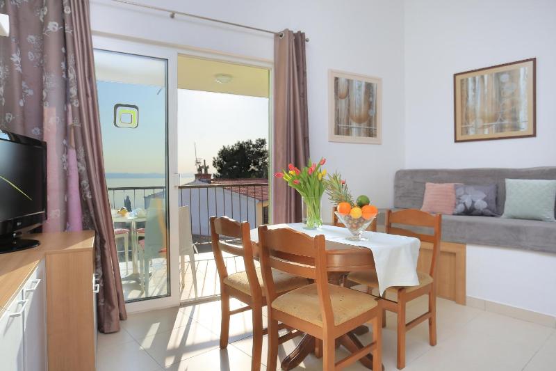 Two-Bedroom Apartment with Terrace and Sea View image 1