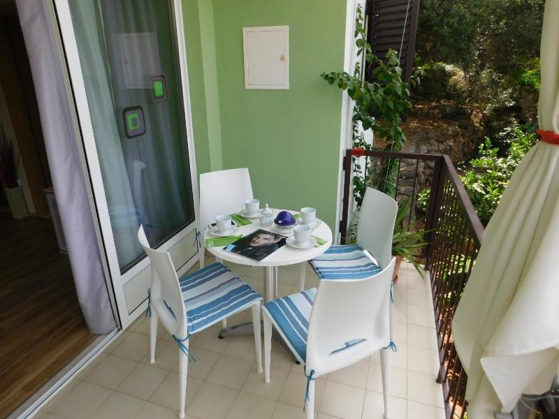 Two-Bedroom Apartment with Balcony image 2