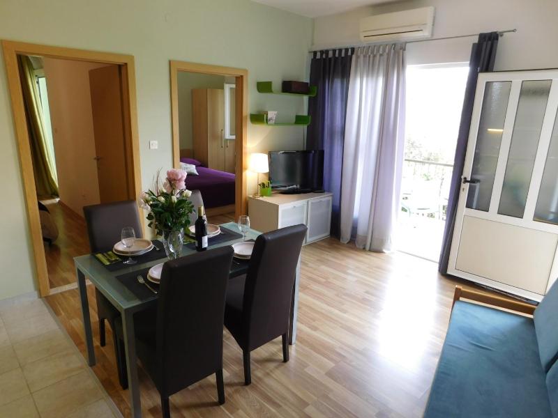 Two-Bedroom Apartment with Balcony image 3