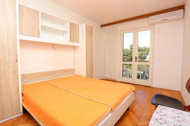 Apartments with parking space Supetar Brac - 16656 - image 13