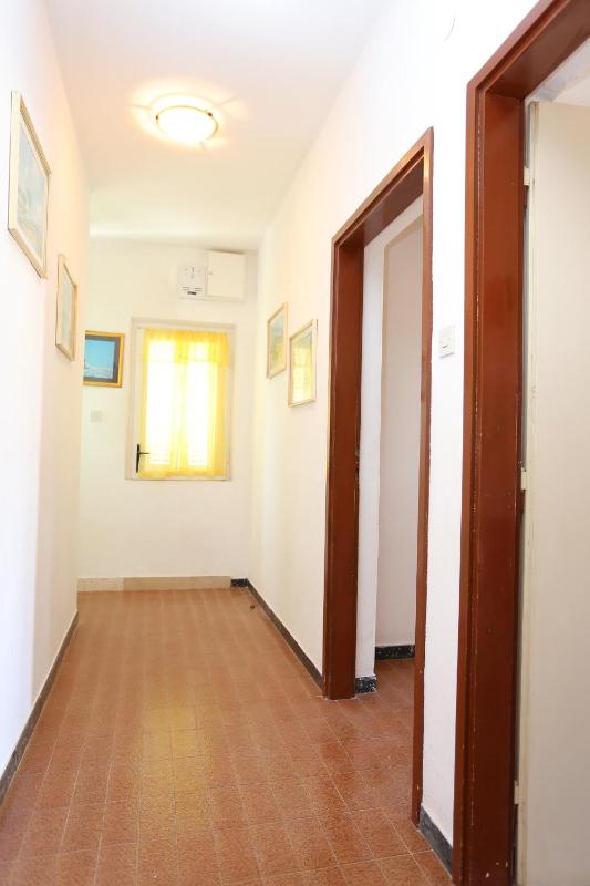 Apartments with parking space Supetar Brac - 16656 - image 41