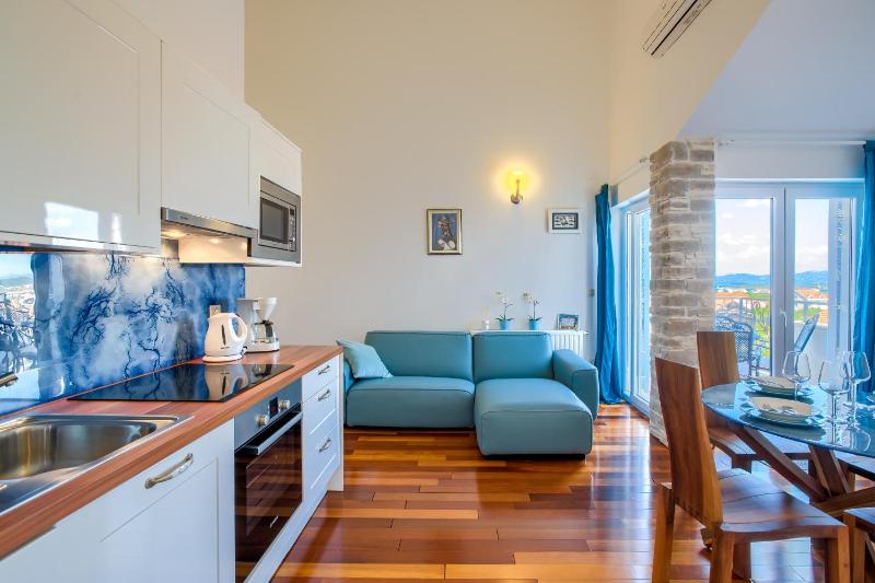 Family-friendly apartments with swimming pool Murter - 16655 - image 12