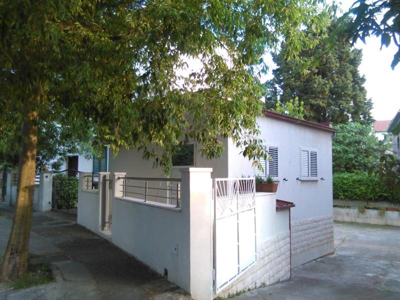 Apartments with a parking space Split - 16840 - image 1